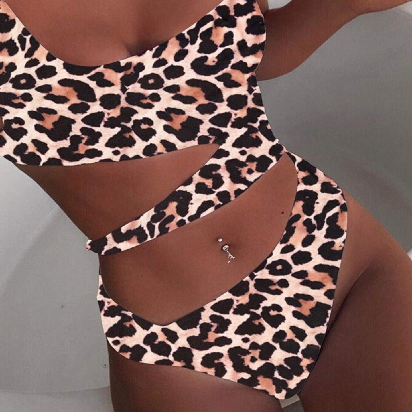 Belly Bar, Initial Navel Ring, Navel Piercing with Silver Dangle Alphabet Letter A-Z - Belly Bar length is 10mm - thickness is 14g (1.6mm)