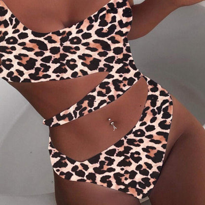 Belly Bar, Initial Navel Ring, Navel Piercing with Silver Dangle Alphabet Letter A-Z - Belly Bar length is 10mm - thickness is 14g (1.6mm)